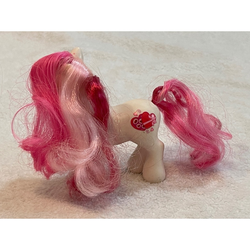 My Little Pony G3 Wish-I-Might Valentines Day 2005 White Pink Heart Hasbro Toy